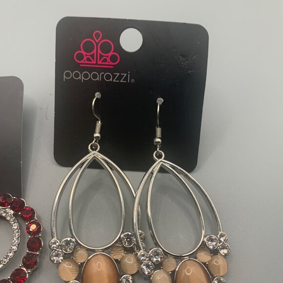 Lot of 3 Paparazzi Statement Earrings NEW ON PACKAGE - Picture 3 of 4